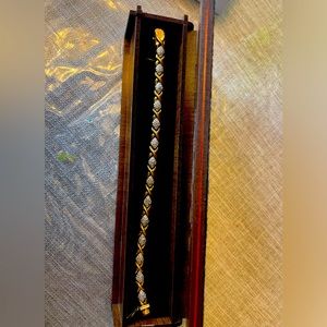 Stunning 18k gold over 925 silver bracelet with diamonds